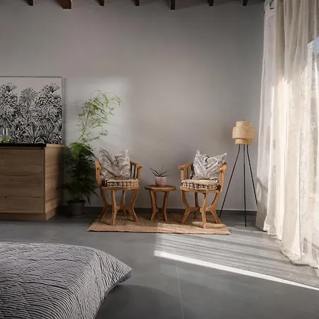 Akasti Slow Living * Paralia Sikias