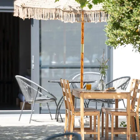 Akasti Slow Living Vakantiehuis Paralia Sikias