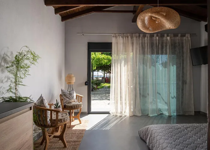 Akasti Slow Living Ferienhaus Paralia Sikias