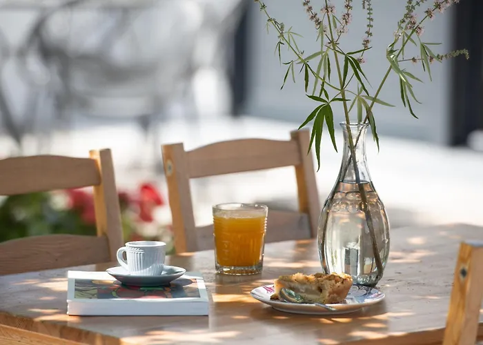 Akasti Slow Living * Paralia Sikias